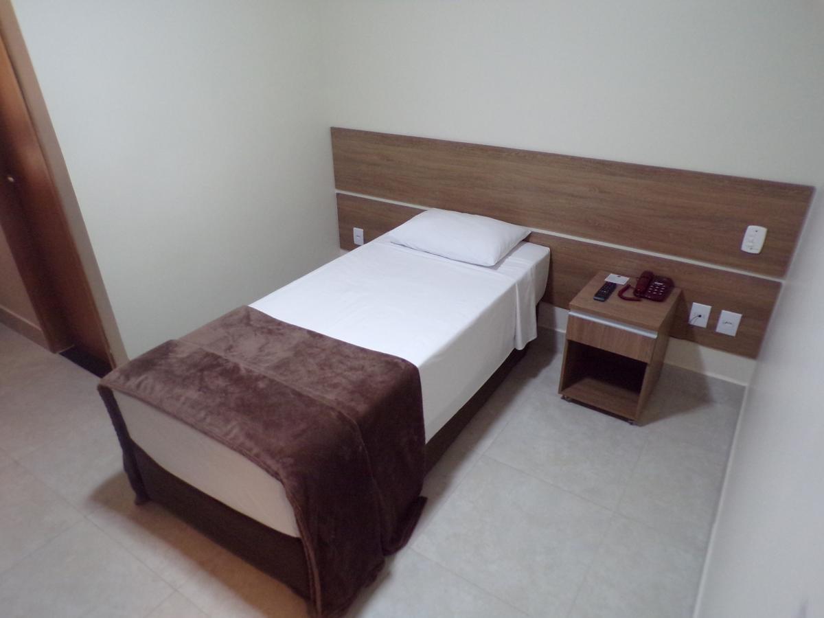 Hotel Hospeda Marília Exteriör bild
